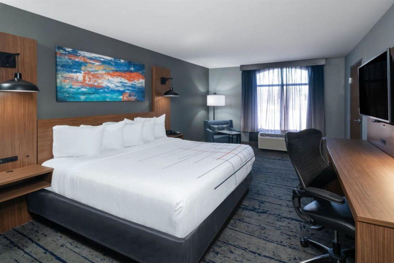 La Quinta Inn & Suites By Wyndham-Albany Ga Bagian luar foto