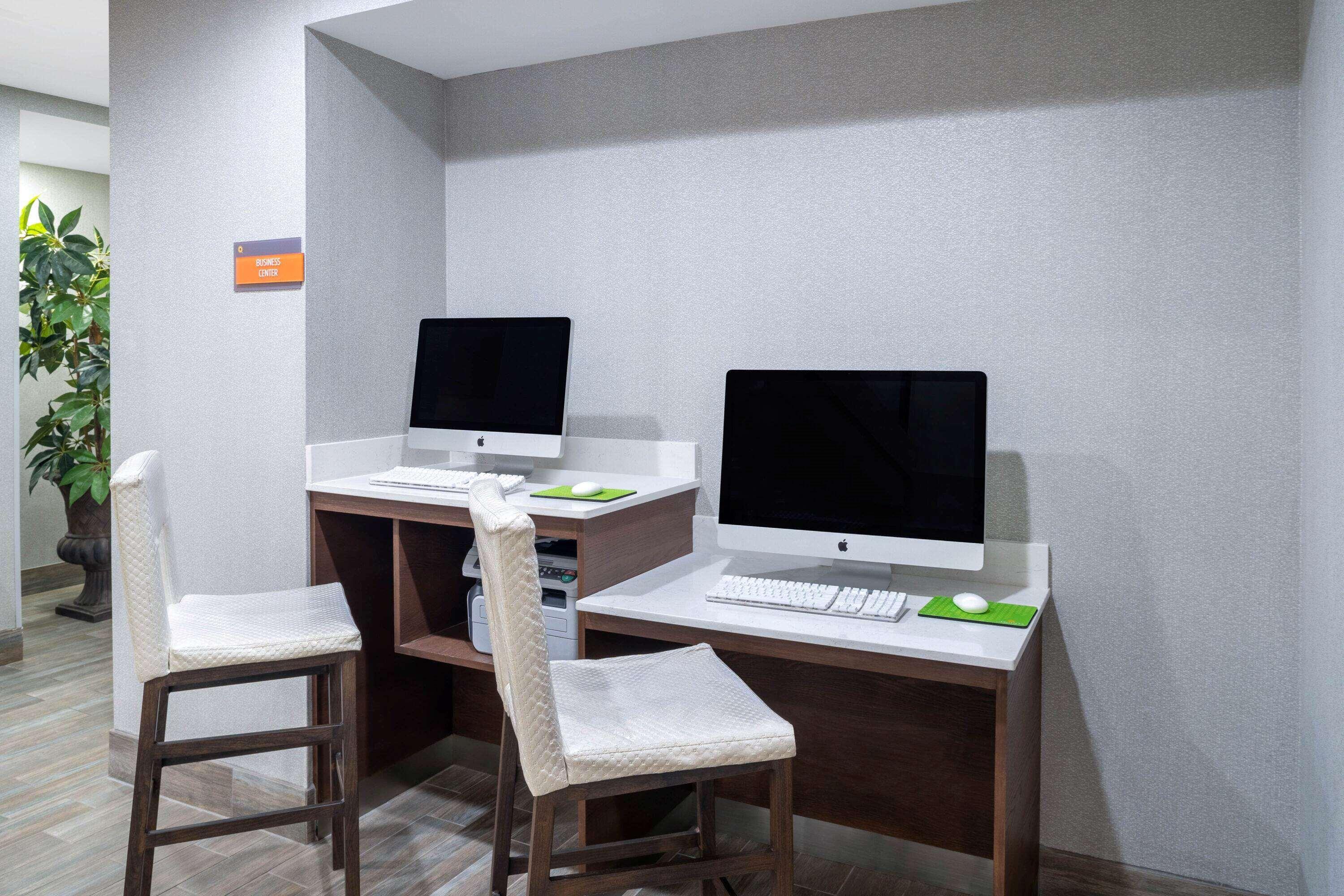 La Quinta Inn & Suites By Wyndham-Albany Ga Bagian luar foto