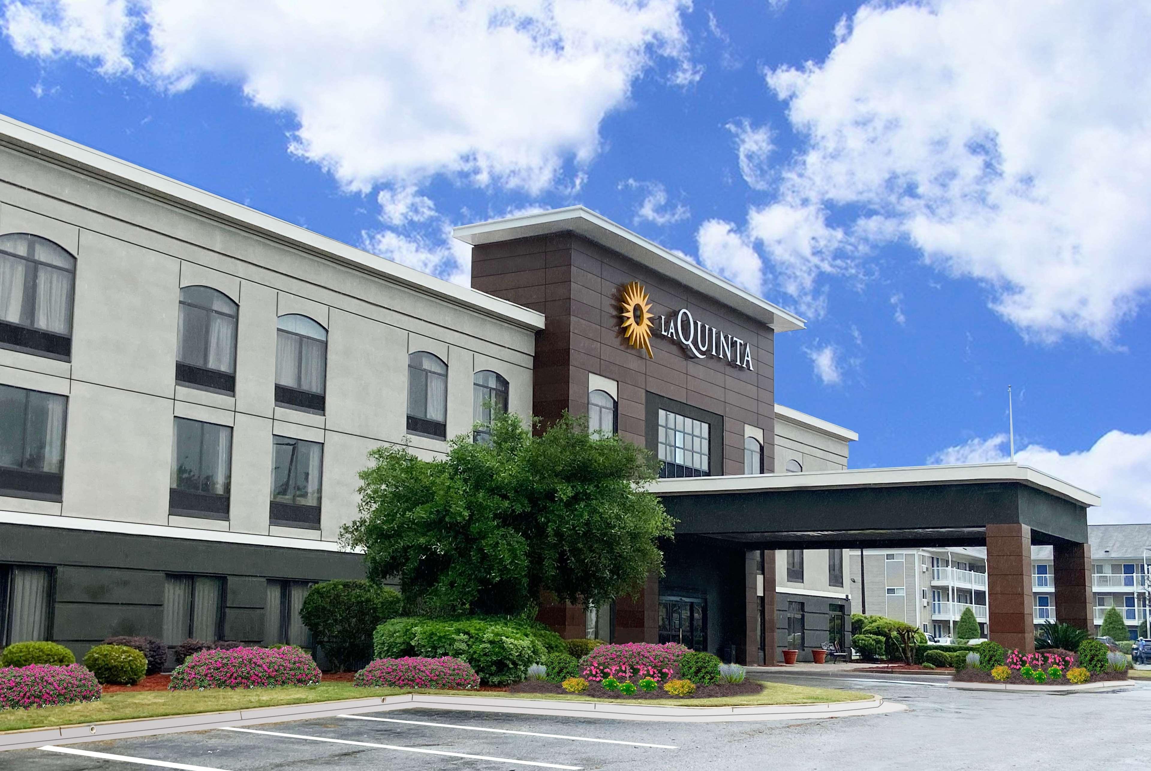 La Quinta Inn & Suites By Wyndham-Albany Ga Bagian luar foto
