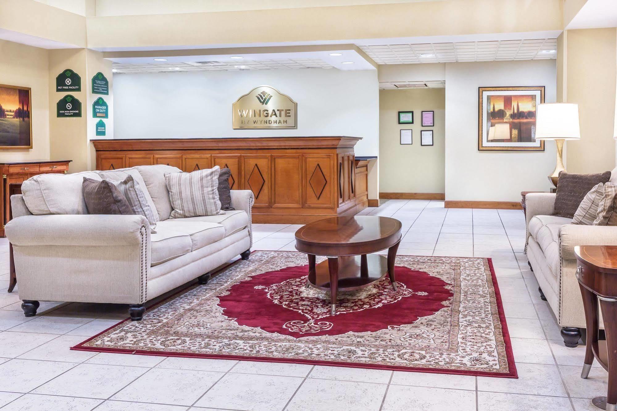 La Quinta Inn & Suites By Wyndham-Albany Ga Bagian luar foto